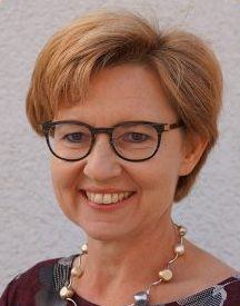 Dr. Monika Fröschl-Straßer - "Die Verschreibung von Medikamenten und die Erstellung von Rezepten sind im Vergleich zu meiner vorherigen Lösung wesentlich leichter. "